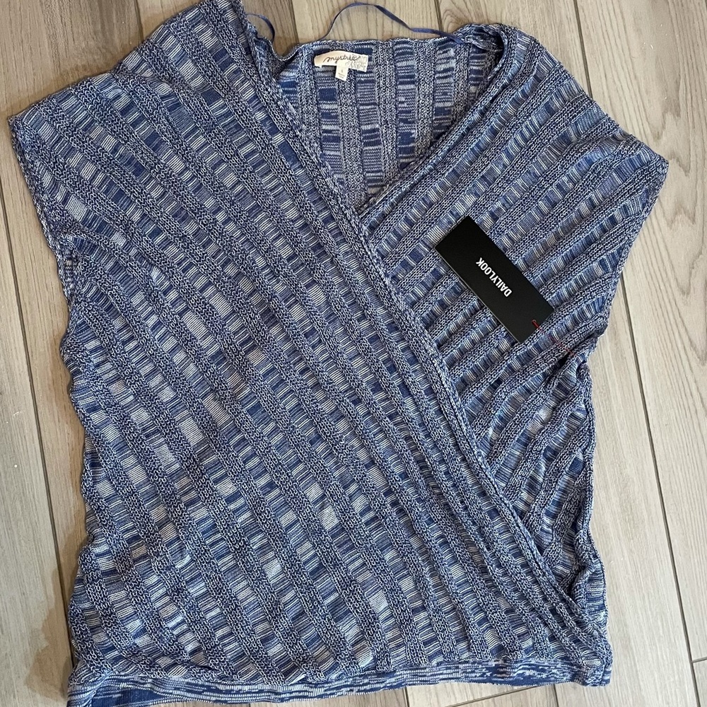 Mystree Layering Knit Top size Small